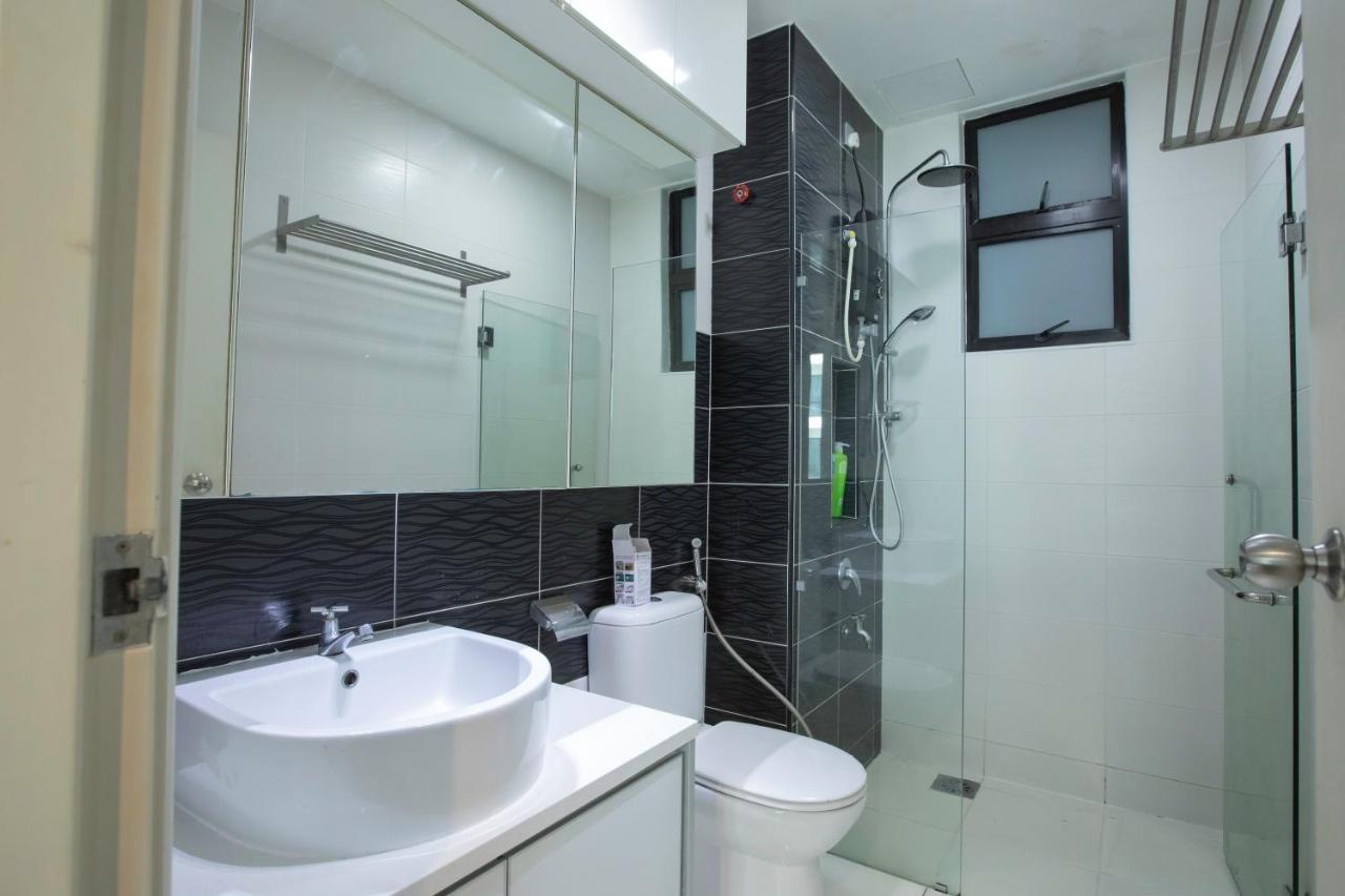 Apartment The Platino 2br Paradigm Mall Jb Wifi Netflix #near Sutera Mall Johor Bahru