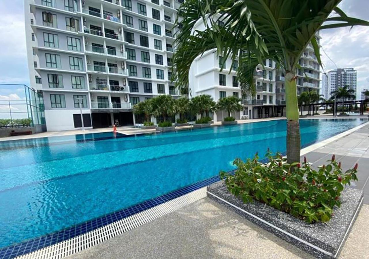 The Platino 2br Paradigm Mall Jb Wifi Netflix #near Sutera Mall Apartment Johor Bahru