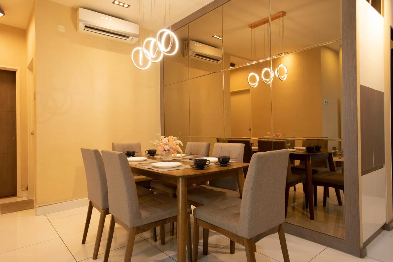 The Platino 2br Paradigm Mall Jb Wifi Netflix #near Sutera Mall * Johor Bahru